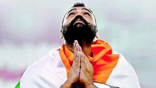 CWG 2022: ఆరంభానికి ముందే భారత్కు భారీ దెబ్బ.. పోటీల నుంచి తప్పుకున్న అథ్లెట్.. ఎందుకంటే?