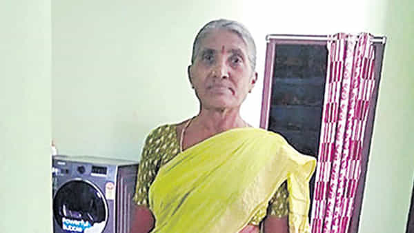 Telangana: ఎన్నో కలలతో ఇంటిని కట్టుకుంటే వరద ముంచేసింది.. తట్టుకోలేక వృద్ధురాలు ఏం చేసిందంటే