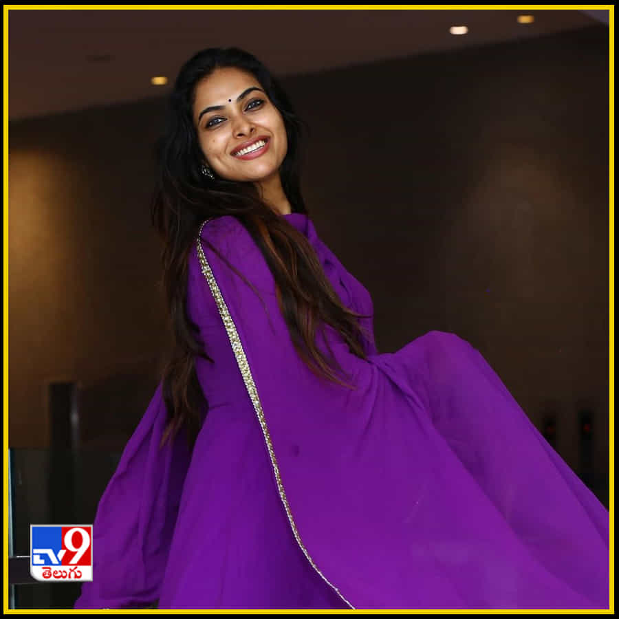 Divi Vadthya New Photos. Credit by:Divi Vadthya/Instagram