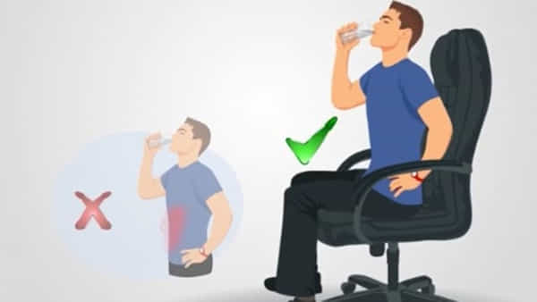 Health Tips: నిలబడి నీళ్లు, కూర్చుని పాలు అస్సలు తాగకూడదు.. ఆయుర్వేదం చెబుతున్న కీలక విశేషాలు..