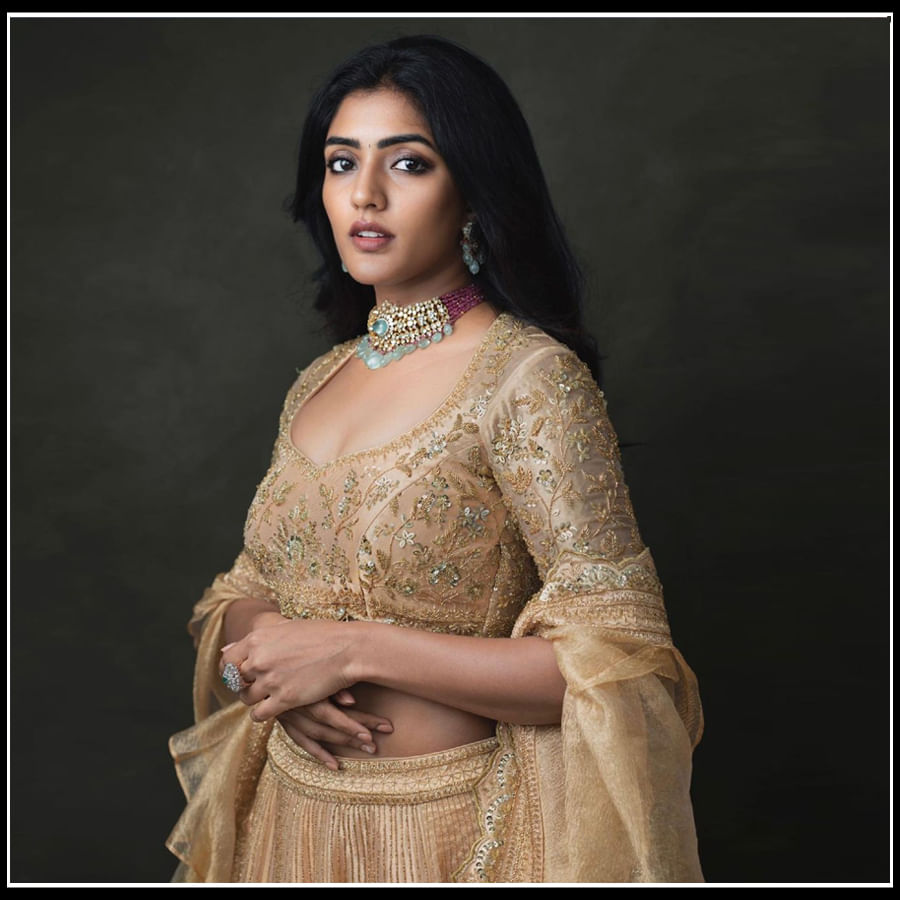 Eesha Rebba: పసిడి వర్ణంలో ఇషా రెబ్బ తళుకులు చూడతరమా 