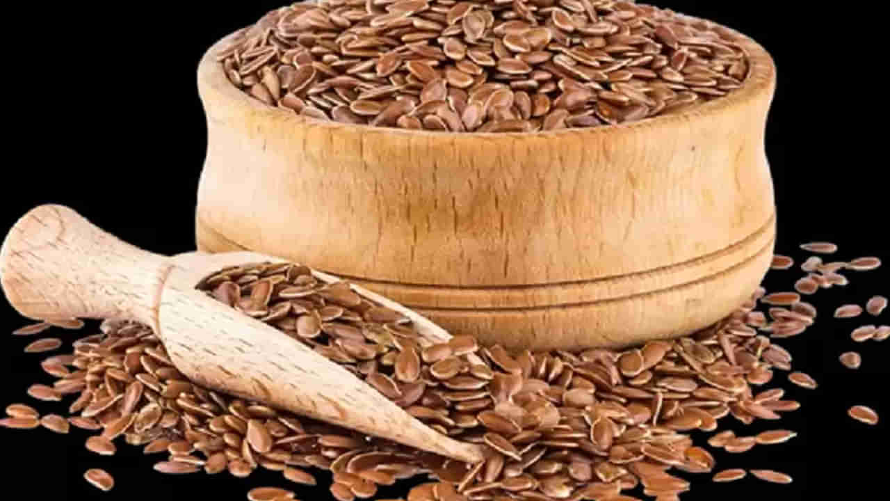 Flax seeds: అవిసె గింజలతో అద్భుతమైన ఆరోగ్య ప్రయోజనాలు.. ముఖ్యంగా వయస్సు తెలియకుండా ఉండేందుకు..