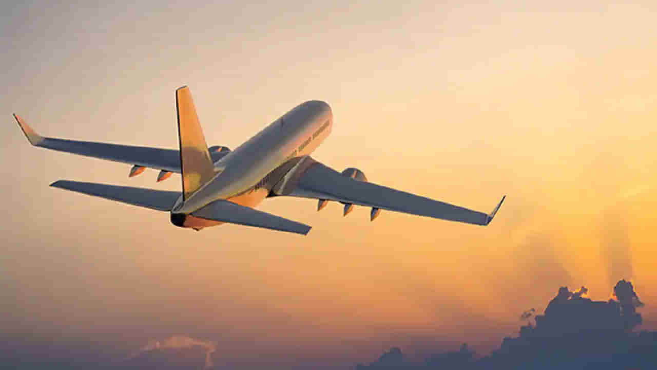 Charter Plane: హైదరాబాద్‌ ఎయిర్‌పోర్టు నుండి బయల్దేరిన విమానం.. పాకిస్థాన్‌లో ఎమర్జెన్సీ ల్యాండింగ్‌ ఎమర్జెన్సీ ల్యాండింగ్‌