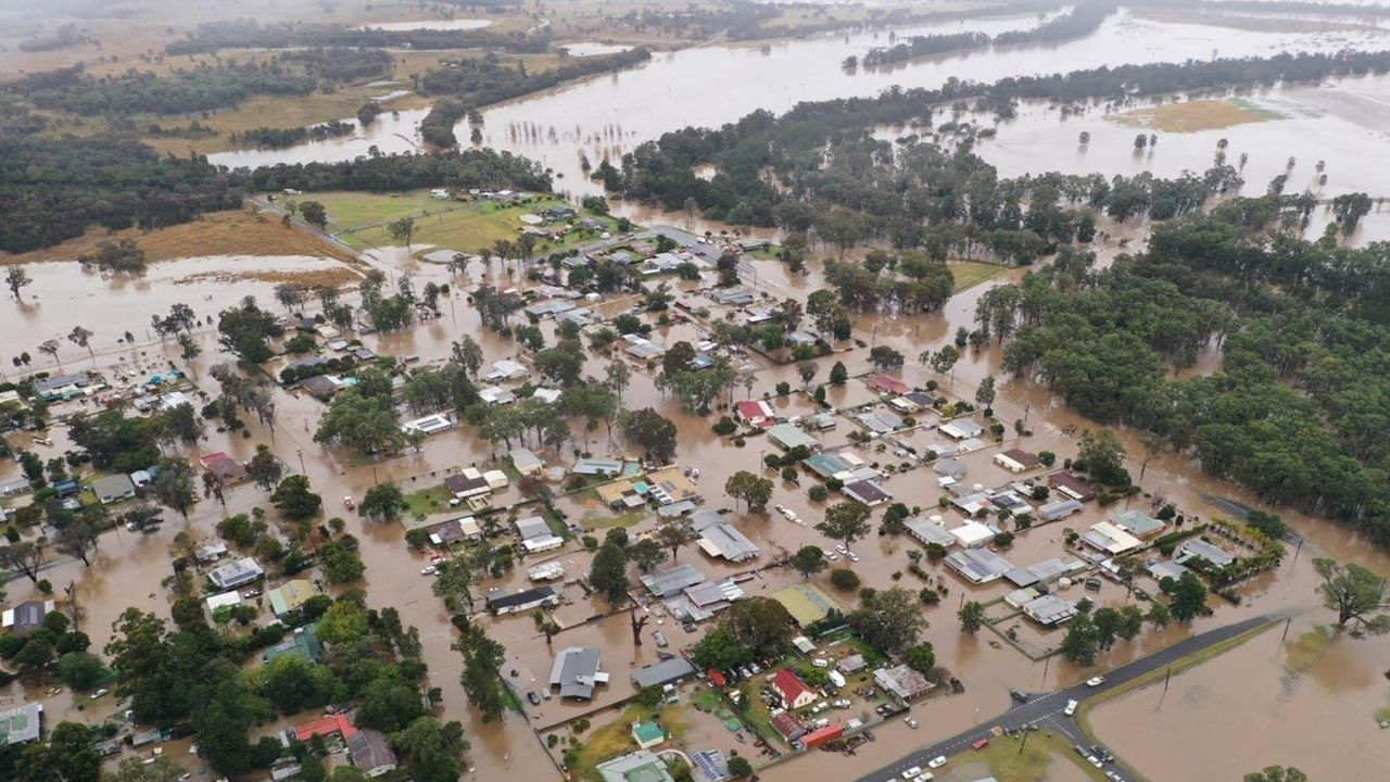 Heavy Rains: దేశవ్యాప్తంగా కొనసాగుతున్న వరద బీభత్సం.. మహారాష్ట్రలో కుండపోత వర్షం..