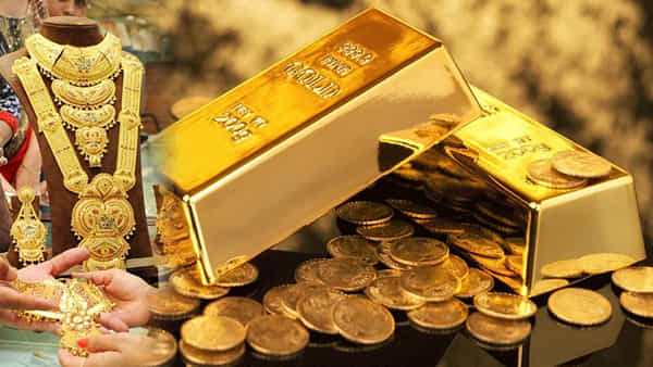 Gold Smuggling: దిగుమతి సుంకాన్ని భారీగా పెంచిన ప్రభుత్వం.. గోల్డ్ స్మగ్లింగ్ పెరిగే ఛాన్స్ ఉందంటోన్న నిపుణులు..