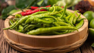 Green Chili For Health: ఆరోగ్యానికి మేలు చేసే పచ్చిమిర్చి.. ప్రయోజనాలు ఏంటో తెలుసుకోండి..!