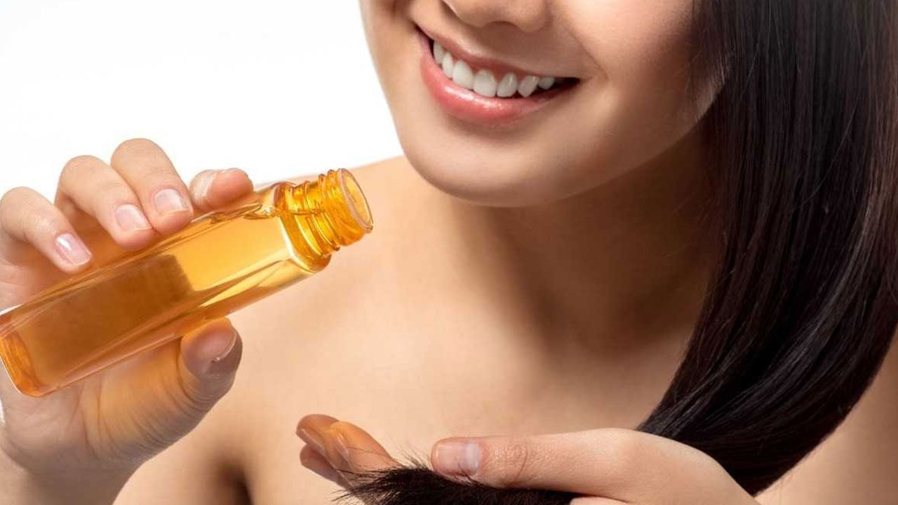 Hair Care Tips: వర్షాకాలంలో జుట్టు ఎక్కువగా రాలిపోతుందా? ఈ ఆయిల్స్‌తో చెక్ పెట్టండి..