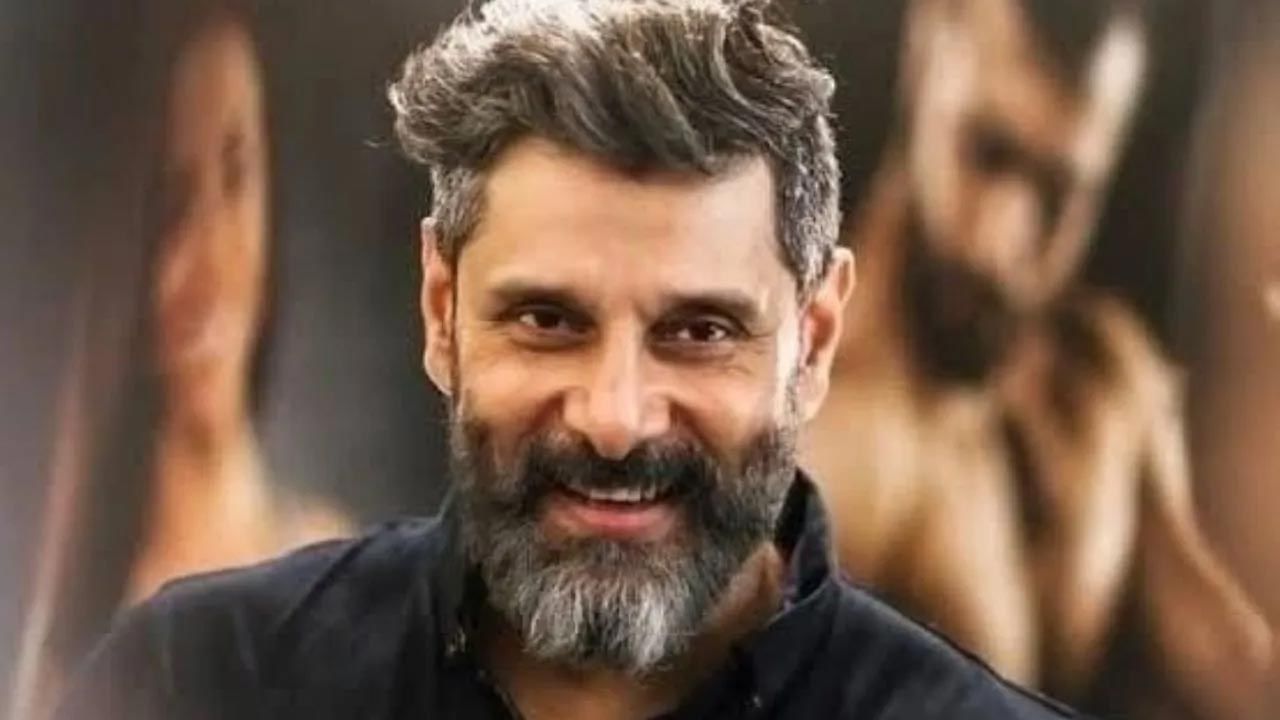 Actor Chiyaan Vikram: నిలకడగా హీరో విక్రమ్ ఆరోగ్య పరిస్థితి..హెల్త్ బులిటెన్ రిలీజ్ చేసిన ఆస్పత్రి సిబ్బంది