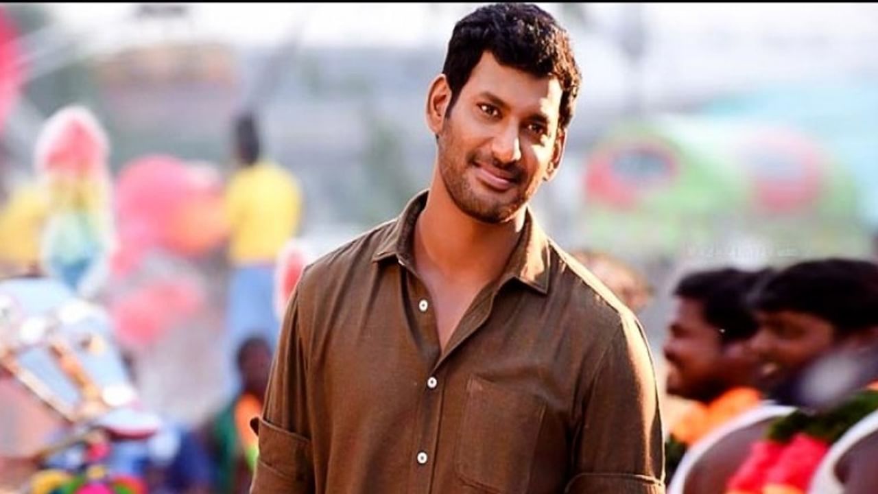 Vishal: మరోసారి షూటింగ్‏లో తీవ్రంగా గాయపడ్డ హీరో విశాల్.. చిత్రయూనిట్ షాకింగ్ డెసిషన్..