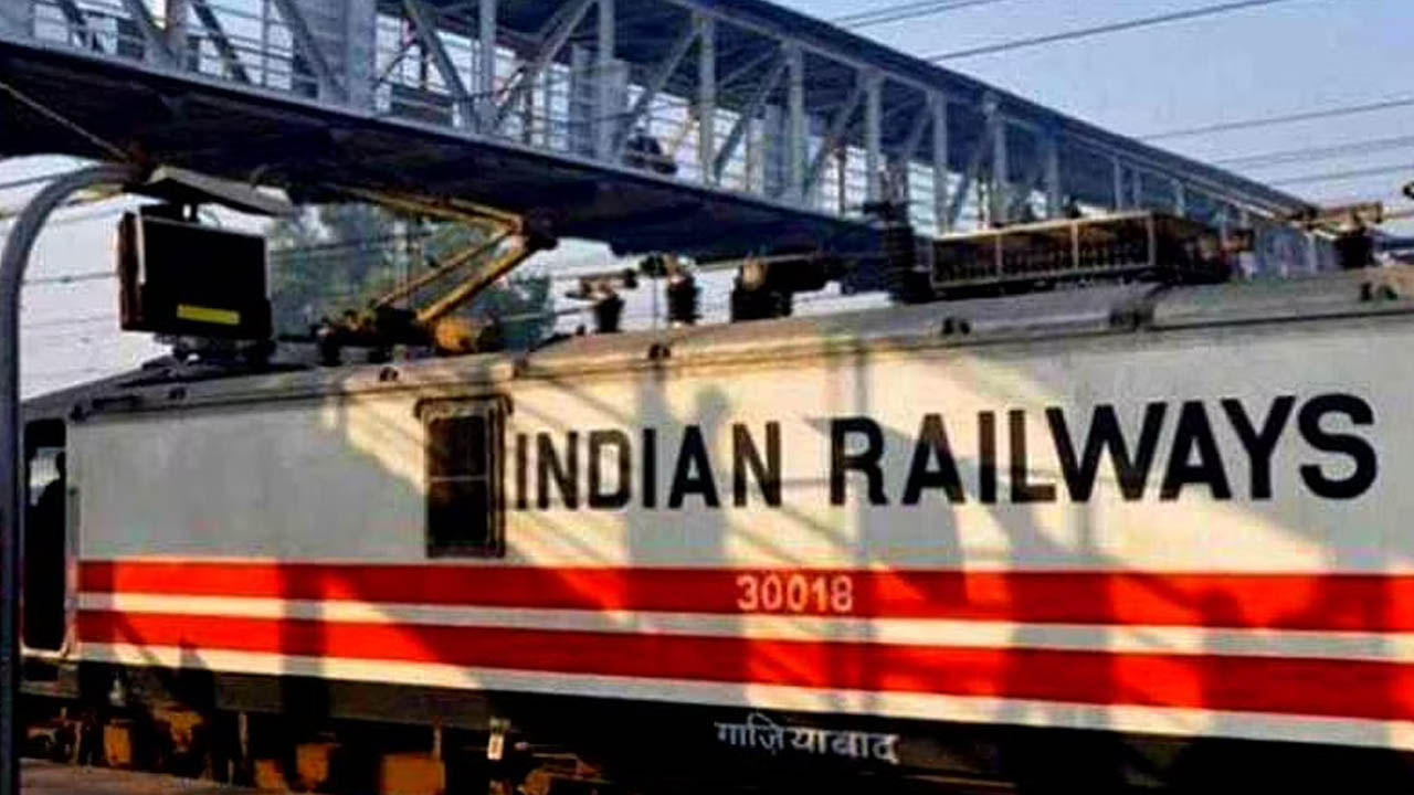 Indian Railway: రైలు ప్రయాణికులకు గుడ్‌న్యూస్‌.. ఆగ్రా-అజ్మీర్ ఇంటర్‌సిటీ ఎక్స్‌ప్రెస్‌లో తాత్కాలిక కోచ్‌ల పెంపు..!