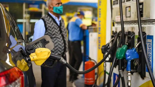Petrol Diesel Price Today: రోజువారీ పెట్రోల్, డీజిల్ ధరలు SMS రూపంలో తెలుసుకోవడం ఎలా..? తాజా రేట్ల వివరాలు