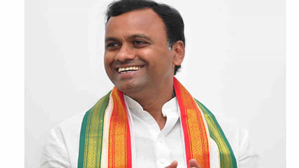 Komatireddy Raj Gopal Reddy: తెలంగాణ కాంగ్రెస్కు షాక్.. బీజేపీ గూటికి ఎమ్మెల్యే కోమటిరెడ్డి..!