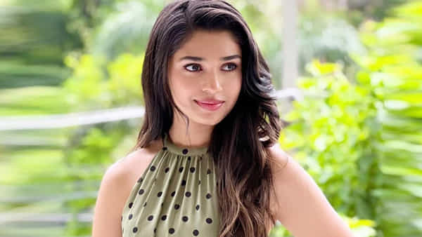 Krithi Shetty: ఆ స్టార్ గురించి ఆసక్తికర కామెంట్స్ చేసిన కృతి శెట్టి..