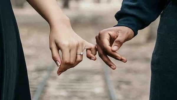 Viral: కాపురం చేయాలంటే.. ప్రతినెలా భర్త డబ్బులు ఇవ్వాల్సిందే.. షాకింగ్ కండీషన్ పెట్టిన భార్య.. ఎందుకంటే?