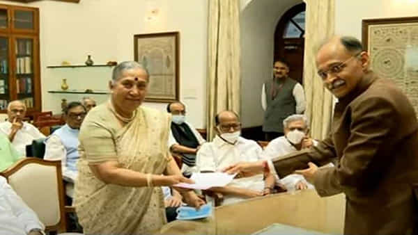 Margaret Alva: విపక్షాల ఉపరాష్ట్రపతి అభ్యర్దిగా మార్గరెట్ అల్వా నామినేషన్.. పోలింగ్ ఎప్పుడంటే..