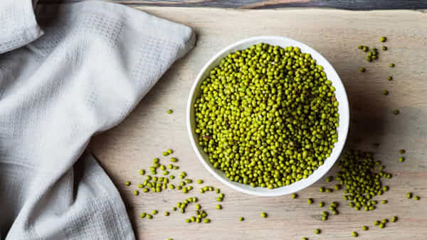 Diabetes Diet: పెసర పప్పు షుగర్ బాధితులకు మంచిదే.. ఎలా తింటే మంచిదో తెలుసా..