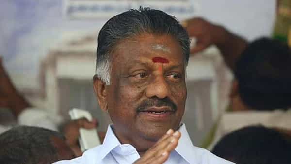 Tamil Nadu: తానే పార్టీ కోశాధికారినంటూ బ్యాంక్కు పన్నీర్ సెల్వం లేఖ.. అన్నా డీఎంకేలో పార్టీ నిధులపై మొదలైన రచ్చ..