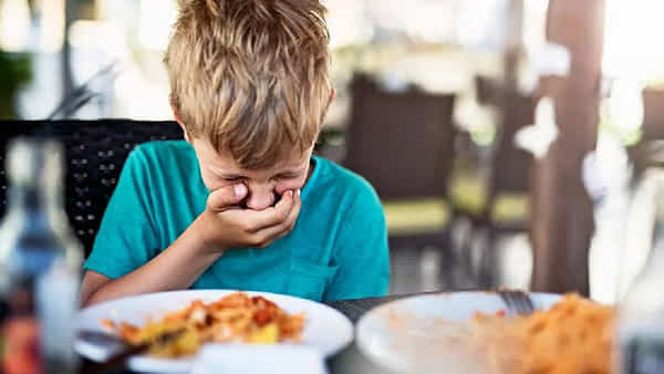 Parenting Tips: మీ పిల్లలు తరచూ ఫుడ్పాయిజనింగ్ బారిన పడుతున్నారా? ఈ ఆరోగ్య చిట్కాలు మీకోసమే..