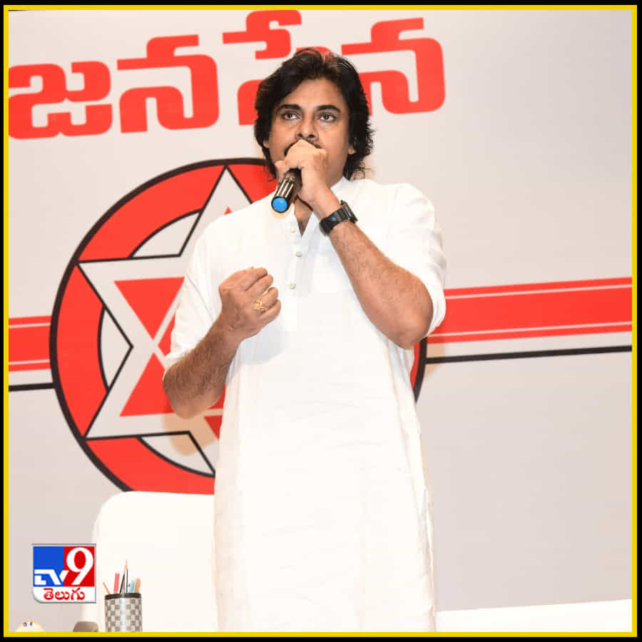 జనవాణి-జనసేన భరోసాకి తరలొచ్చిన వందలాది మంది ప్రజలు