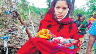 Telangana: విద్యార్థులు ఉచితంగా నోట్‌బుక్స్ పంపిణీ చేసిన ఎమ్మెల్సీ శంభీపూర్ రాజు