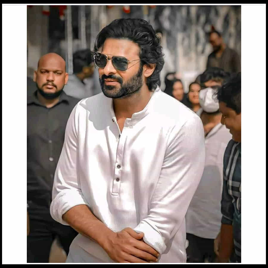 అన్ని ఎలిమెంట్స్ పక్కాగా ఉండేలా చూసుకుంటున్నారట. ముఖ్యంగా డార్లింగ్ మార్క్ యాక్షన్ ఎపిసోడ్స్ ఈ సినిమాలో లెక్కలేనన్ని ఉంటాయన్నది ఇండస్ట్రీ టాక్.