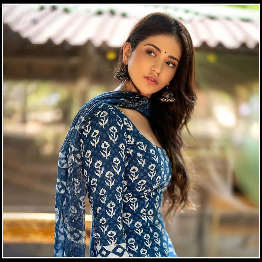 Priyanka Jawalkar: కైపెక్కిన్చే చూపులతో తెలుగు సోయగం ప్రియాంక..