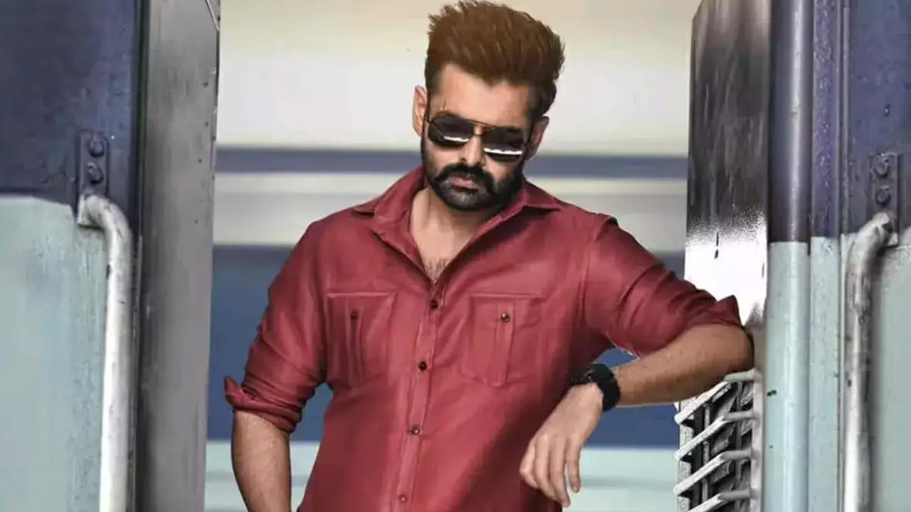 The Warriorr రామ్ సినిమా కోసం మాస్ దర్శకుడు ఇలా.. తమిళ్ స్టార్ హీరో