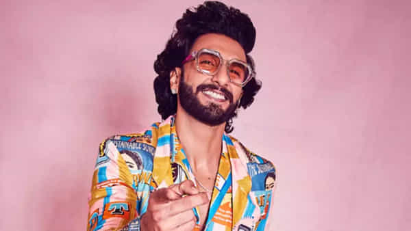 Ranveer Singh: రణ్వీర్పై పోలీస్ స్టేషన్లో ఫిర్యాదులు.. న్యూడ్ ఫొటోలతో మహిళల సెంటిమెంట్లను గాయపరిచారంటూ..