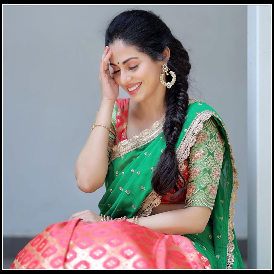 Sadha: ఆల్ టైమ్ ఎవర్ గ్రీన్ ఏంజిల్.. ఇప్పటికీ మయ చేస్తోన్న 'సదా'..