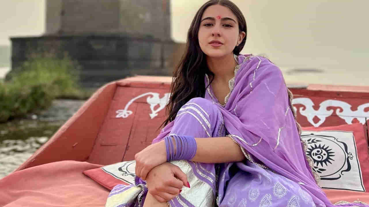 Sara Ali Khan: ట్రెడిషినల్‌గా గుడికి వెళ్లడం.. బికినీల్లో బీచ్‌లో ఎంజాయ్‌ చేయడం రెండూ ఇష్టమే: సారా