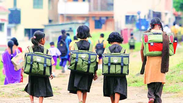 AP Schools Reopen: నేటి నుంచి పునఃప్రారంభమైన ఆంధ్రప్రదేశ్ పాఠశాలలు