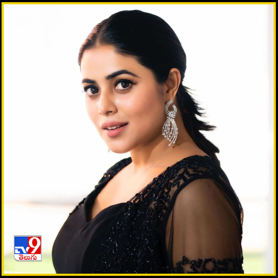 Shamna Kasim New Photos. Credit by:Shamna Kasim/Instagram 