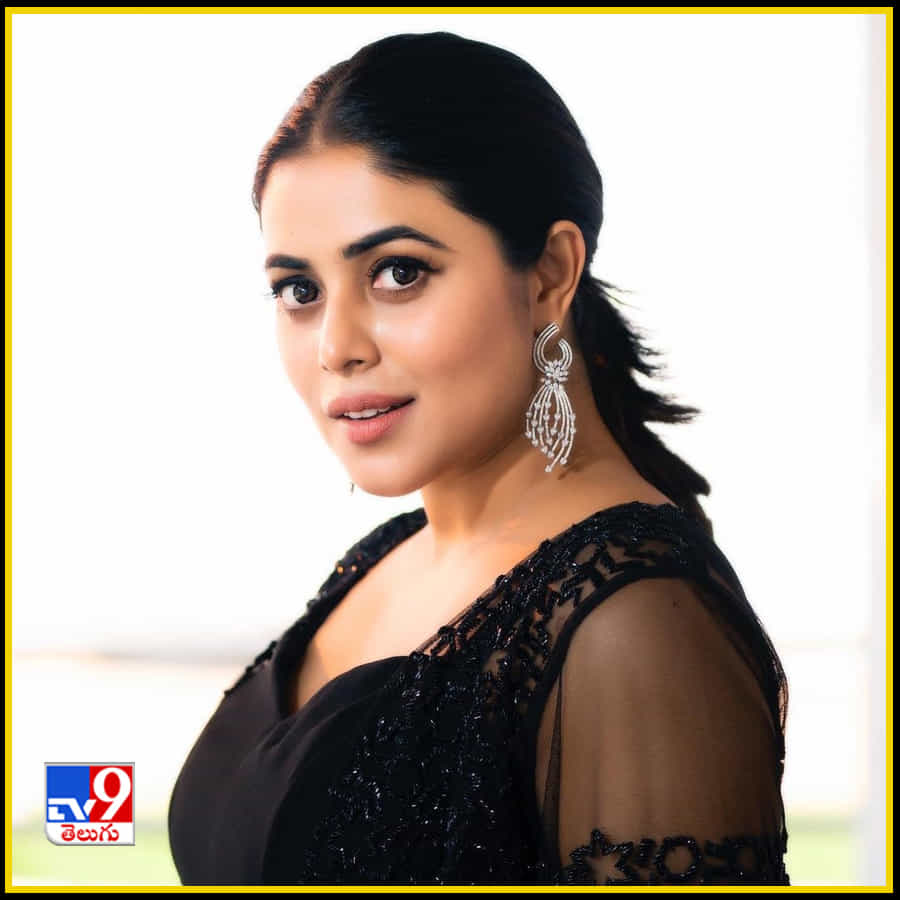 Shamna Kasim New Photos. Credit by:Shamna Kasim/Instagram