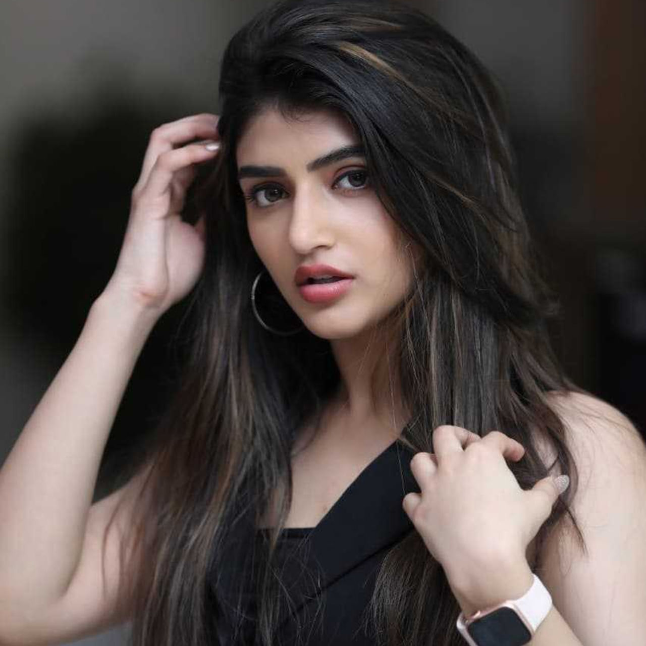 పెళ్లి సందడి సినిమాతో తెలుగు చిత్రపరిశ్రమలోకి హీరోయిన్ గా అరంగేట్రం చేసింది శ్రీలీల