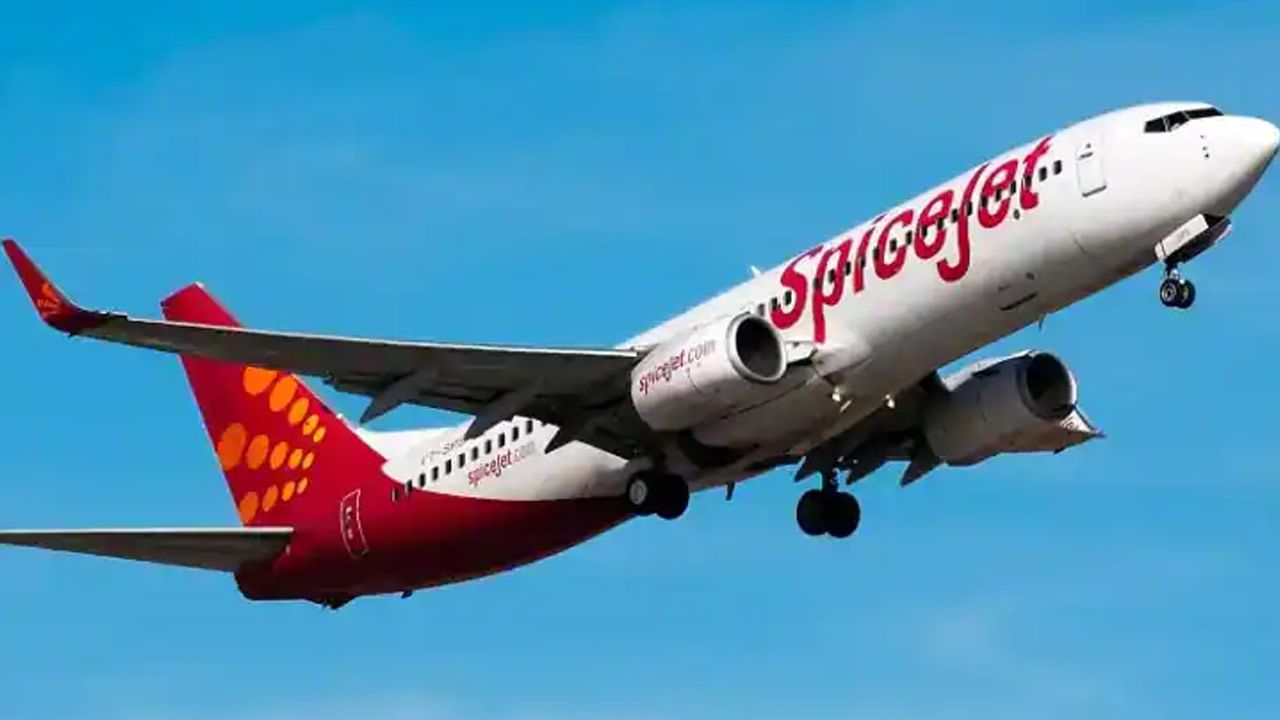 SpiceJet: 50 శాతం విమానాలను 8 వారాల పాటు నిషేధం.. స్పైస్‌జెట్‌ ఎయిర్‌లైన్స్‌పై కేంద్రం సీరియస్‌ యాక్షన్‌..