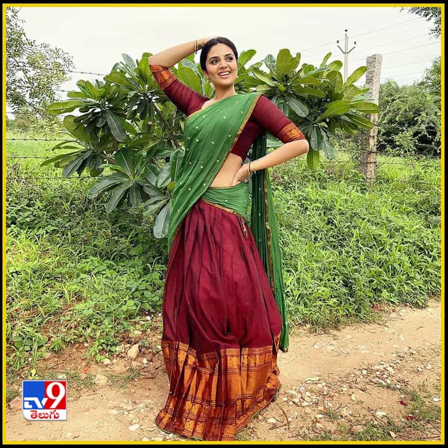 Sreemukhi New Photos. Credit by:Sreemukhi/Instagram