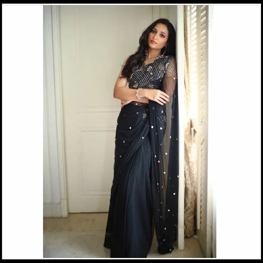 Srinidhi Shetty: గ్లామర్ డోస్ పెంచిన అందాల నిధి శ్రీ నిధి..