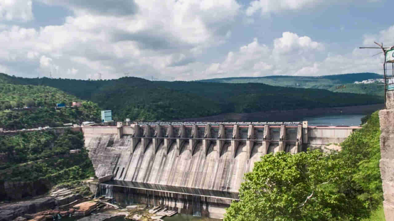 Srisailam Dam: నిండుకుండలా శ్రీశైలం జలాశయం.. గేట్లు ఎత్తి నీటిని విడుదల చేయనున్న మంత్రి అంబటి