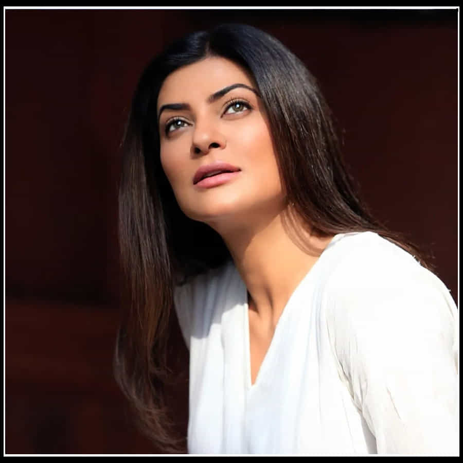 నడిపించడమే కాదు.. పెళ్లి వరకు వెళ్లారు. కాని ప్రియారిటీస్ పేరుతో.. వెనక్కి వచ్చి మరో రిలేషన్తో బీ టౌన్ లో వైరల్ అయ్యేవారు. అయితే ఇప్పటి వరకు సుస్మిత ఎవరెవరిని డేట్ చేసిందో తెలుసుకుందాం..!