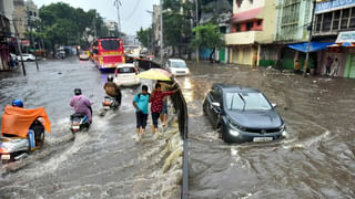 Kumram Bheem Asifabad: వాగులో రెస్క్యూ సిబ్బంది గల్లంతు.. ఇరు కుటుంబాల్లో మిన్నంటిన రోదనలు