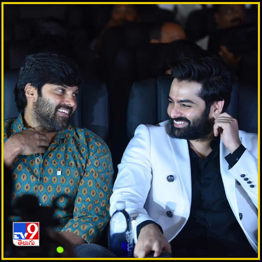 కిల్లింగ్ లుక్స్ తో రామ్ ఎంట్రీ ఫోటోస్