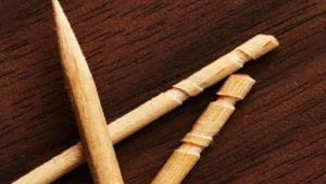 Toothpicks: టూత్‌పిక్‌కి చివర అలాంటి డిజైన్‌ ఎందుకు ఉంటుంది..?  దాని ప్రయోజనాలు తెలుసుకుంటే బెటర్‌..