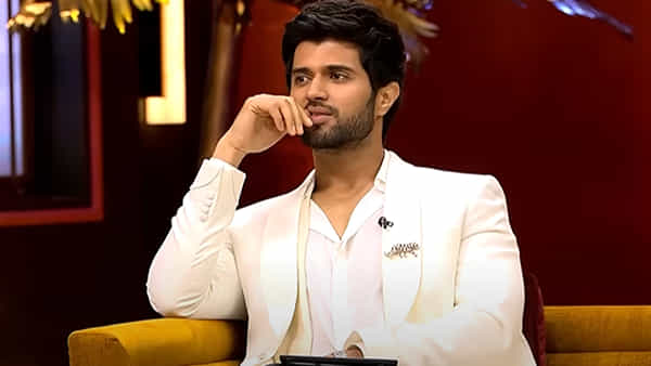 Vijay Devarakonda: ప్రేమ, పెళ్లి పై విజయ్ ఇంట్రెస్టింగ్ కామెంట్స్.. ఆ విషయం అప్పుడే చెప్తాను.. వారిని బాధ పెట్టాలని లేదు..