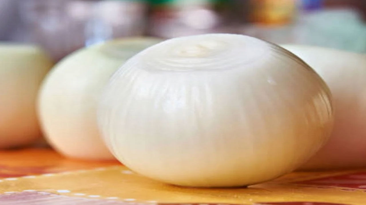White Onion: తెల్ల ఉల్లిపాయలు తింటే ఏమౌతుందో తెలుసా? చాలా మందికి తెలియని విషయాలు..