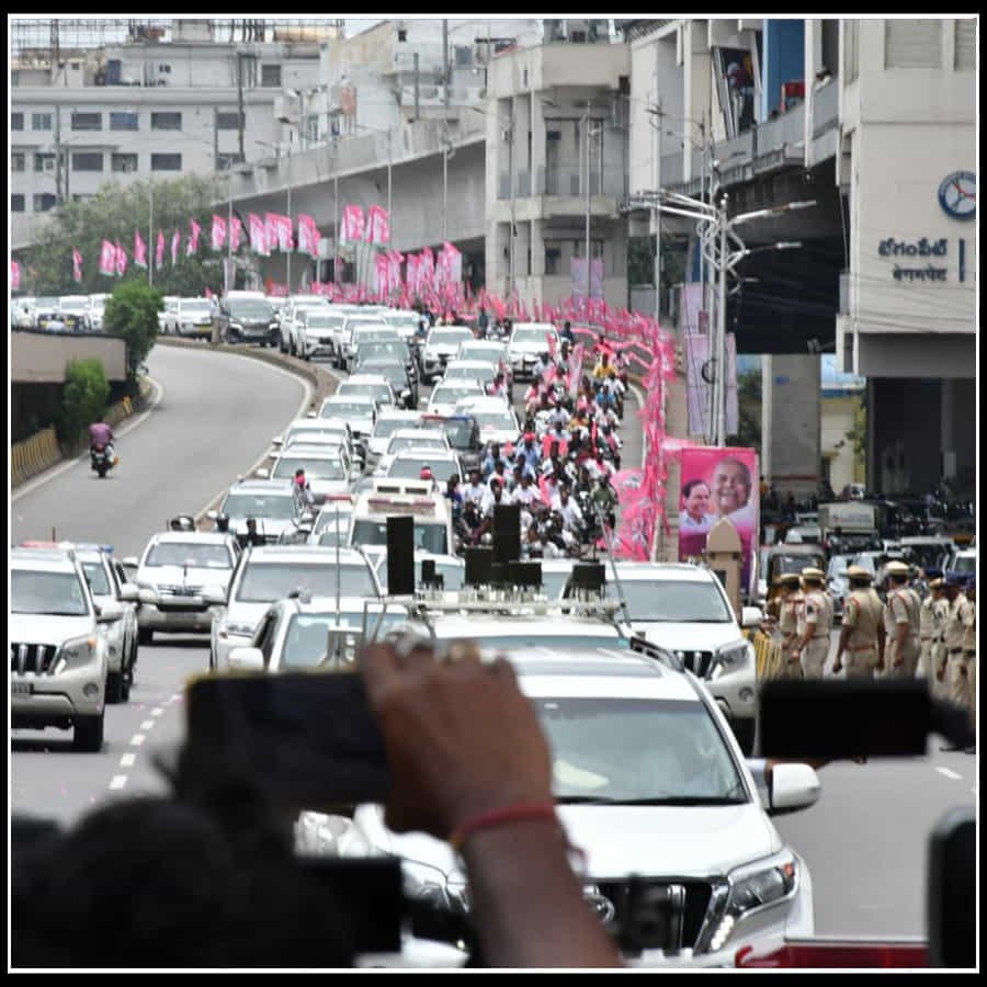 Yashwant Sinha Hyderabad Tour: హైదరాబాద్ లో యశ్వంత్ సిన్హాకు ఘనస్వాగతం పలికిన సీఎం కేసీఆర్.. భారీ ర్యాలీ ఫొటోస్..