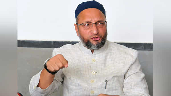 Asaduddin Owaisi: తెలంగాణలో సెప్టెంబర్ 17 టెన్షన్.. సరికొత్త వాదనను తెరపైకి తీసుకొచ్చిన ఎంఐఎం అధినేత
