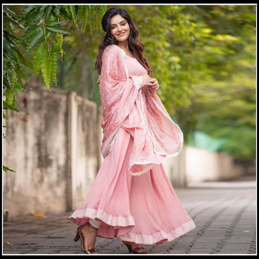 Athulya Ravi: అందాలతో  కాటువేస్తున్న స్వప్న సుందరి 'అతుల్య రవి'..