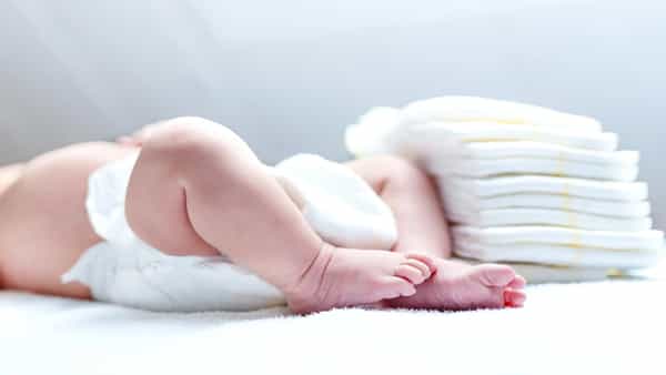 Baby Diapers: మీ పిల్లలకు డైపర్లు వేస్తున్నారా? ఈ విషయం తెలిస్తే ఇక ఎప్పటికీ..