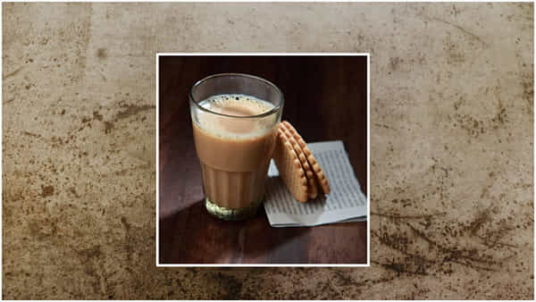 Tea: చాయ్తో కలిపి వీటిని తింటున్నారా.. అయితే మీరు ప్రమాదంలో పడుతున్నట్లే.. అవేంటంటే..