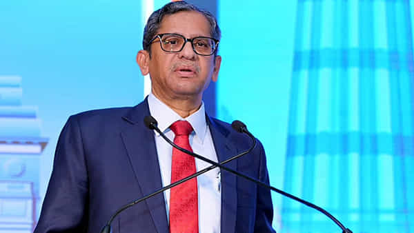 CJI NV Ramana: కేంద్రానికి చెబితే ఓప్పుకోలేదు.. కీలక కామెంట్స్ చేసిన సీజేఐ ఎన్వీ రమణ..